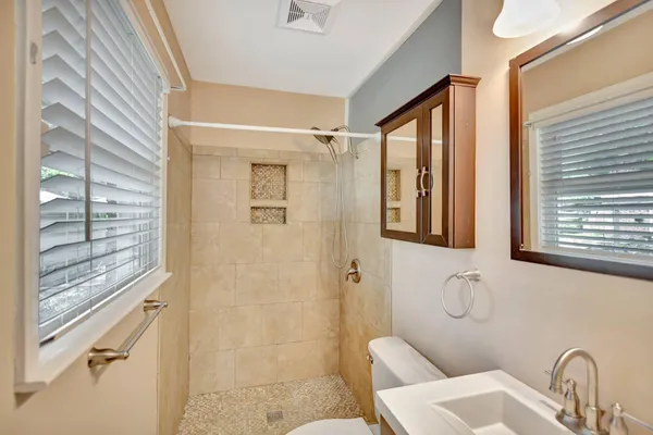 $2,200 | 4313 Helene Drive, North Charleston, SC 29418