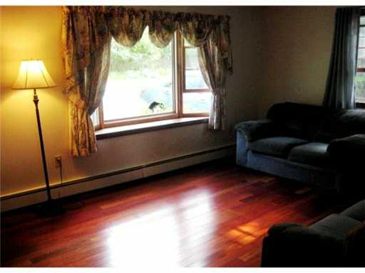 646 Bernon Street Woonsocket, RI 02895 - Photo 10 of 23 Living Room.
