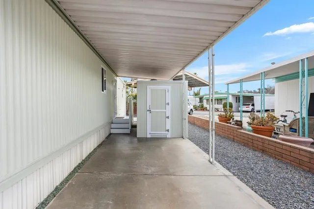 a view of a storage & utility room