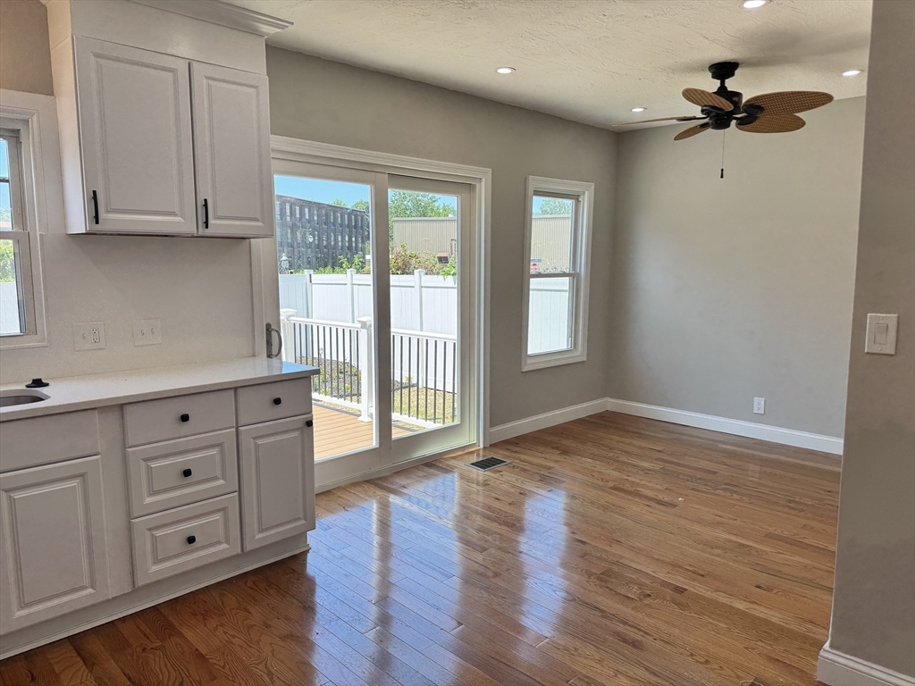 21 Lodi Street Worcester, MA 01608 - Photo 8 of 25 Gallery Image 8