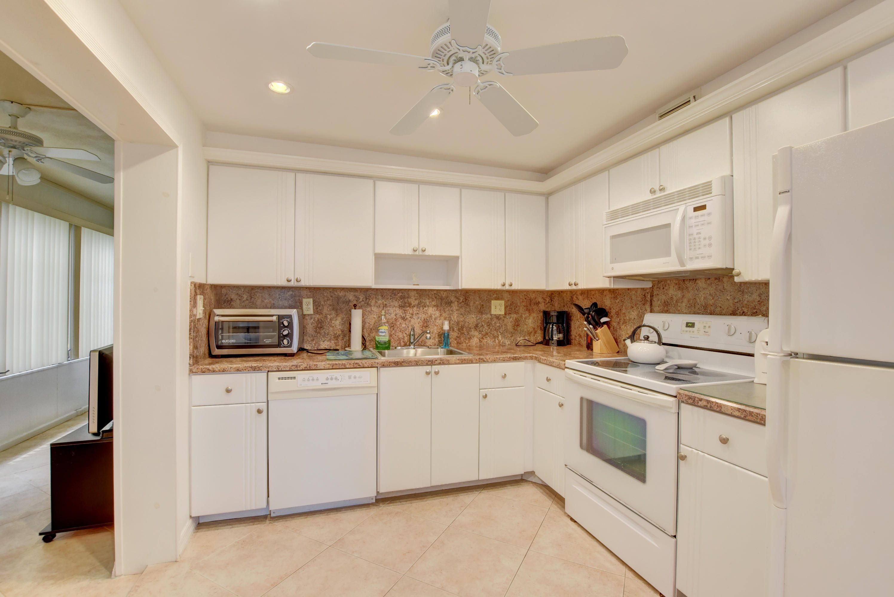55 Capri B Delray Beach, FL 33484 - Photo 16 of 19 EBF_1483And4more