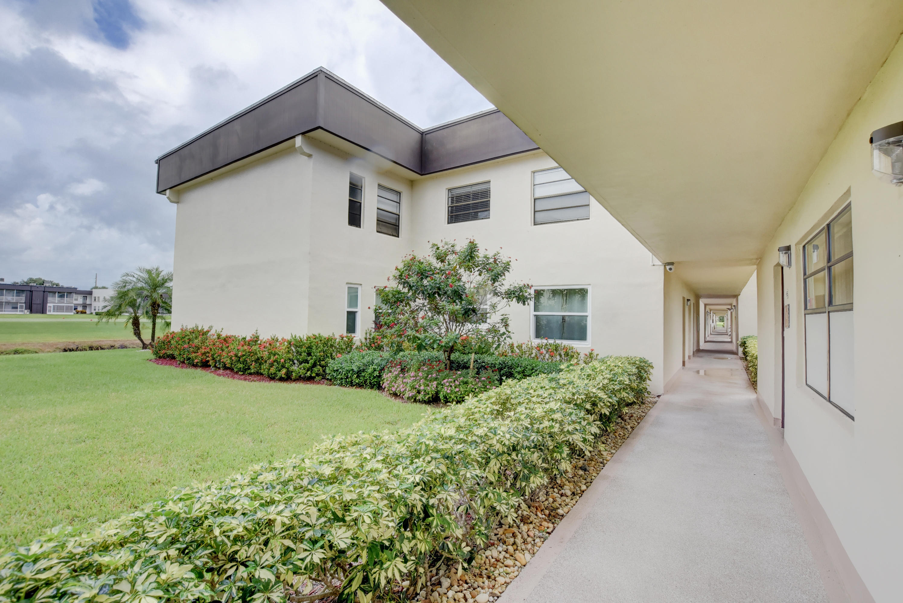 55 Capri B Delray Beach, FL 33484 - Photo 3 of 19 EBF_1408And4more