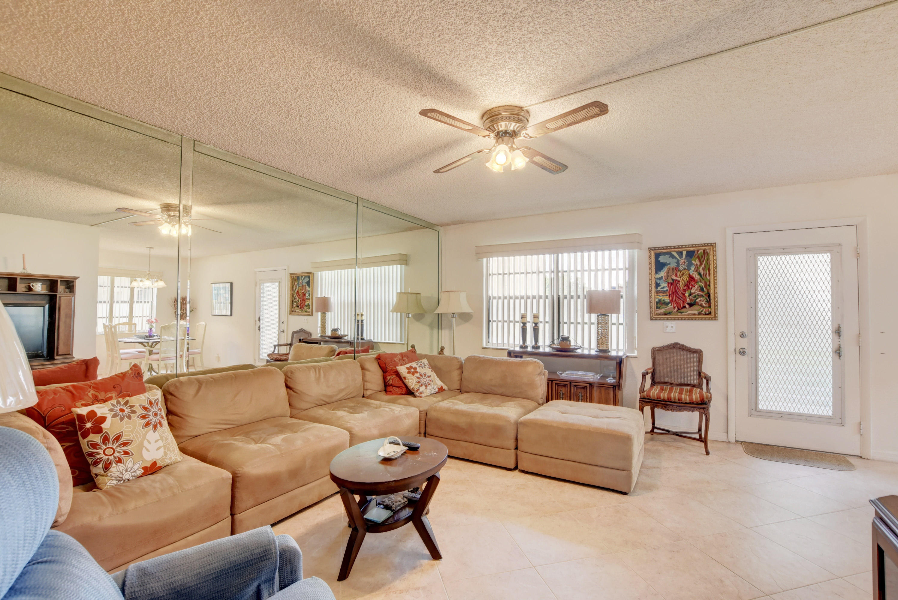 55 Capri B Delray Beach, FL 33484 - Photo 5 of 19 EBF_1418And4more