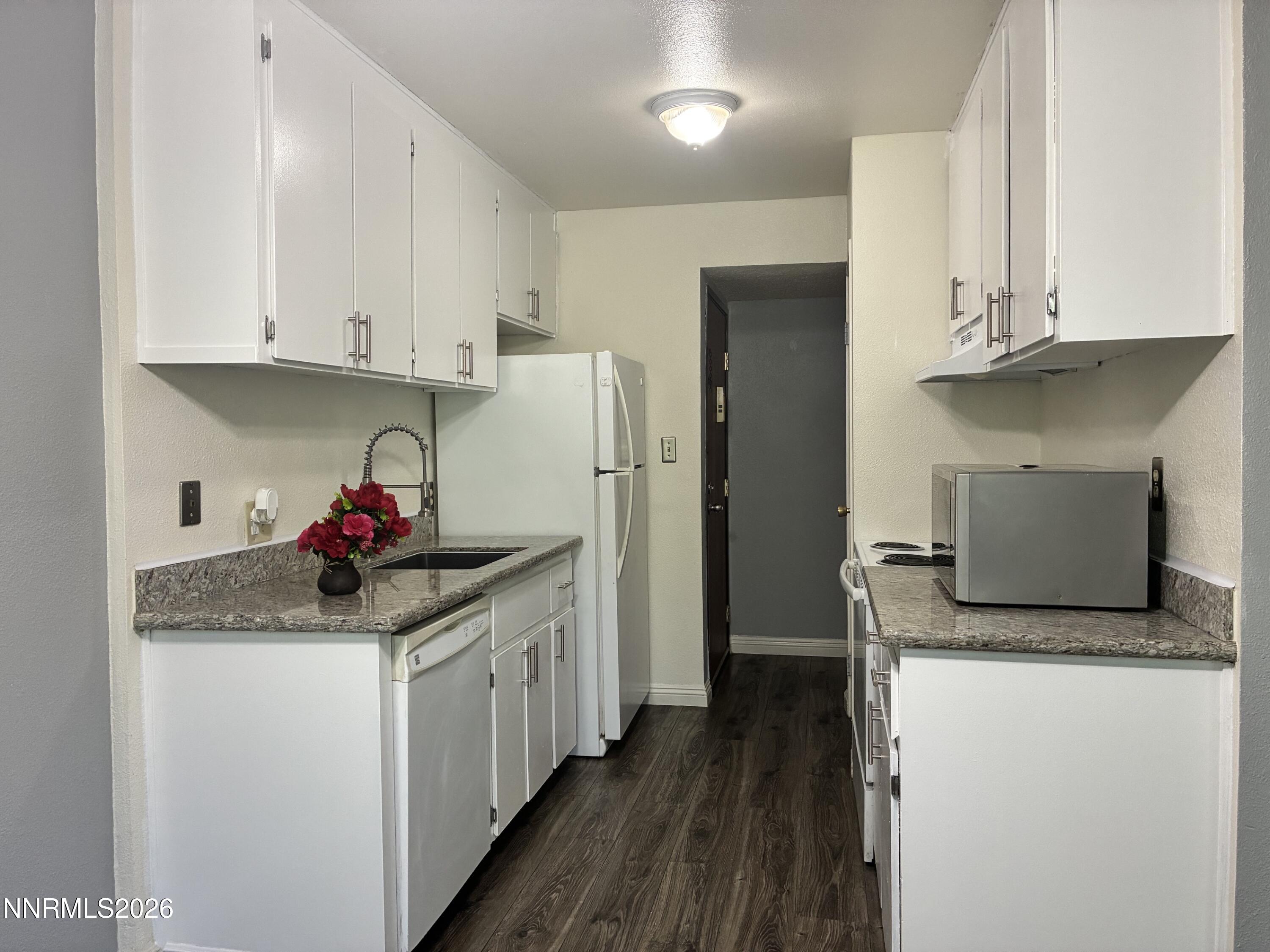 1537 Delucchi Lane, Unit E Reno, NV 89502 - Photo 15 of 26 IMG_5434