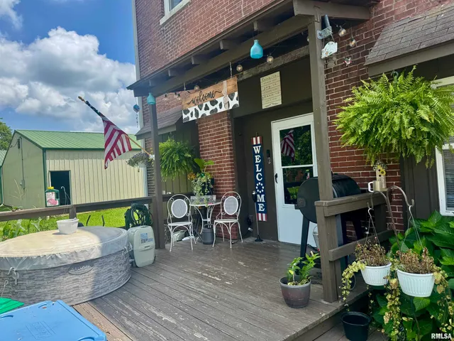 $320,000 | 205 South 6th Street, Mount Vernon, IL 62864