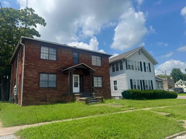 $320,000 | 205 South 6th Street, Mount Vernon, IL 62864