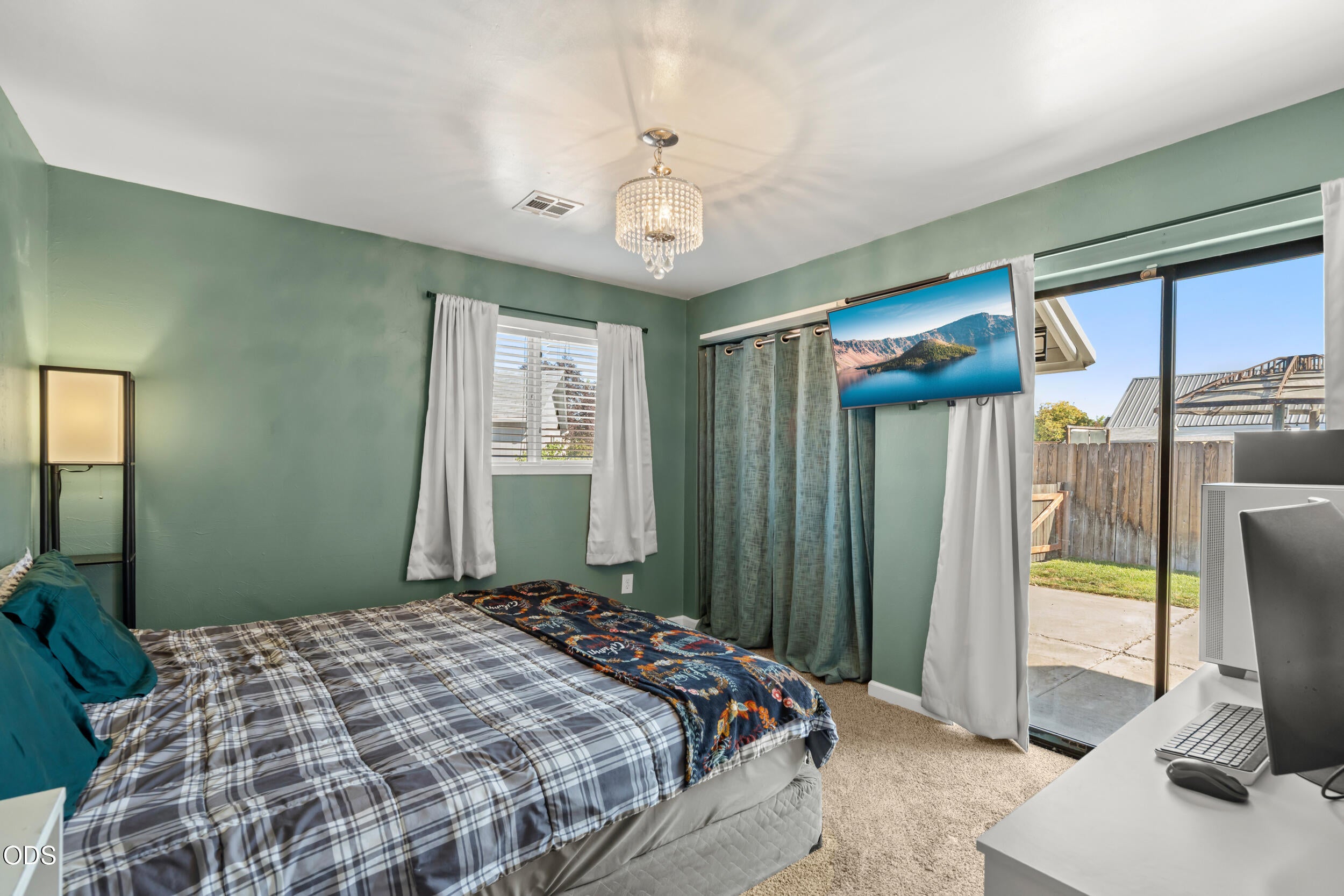 761 Hazel Street Central Point, OR 97502 - Photo 16 of 31 Gallery Image 16