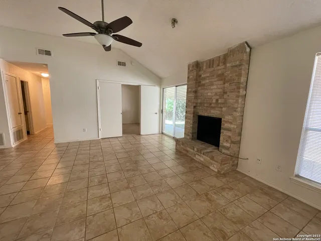 $2,225 | 10747 Lake Path Drive, San Antonio, TX 78217
