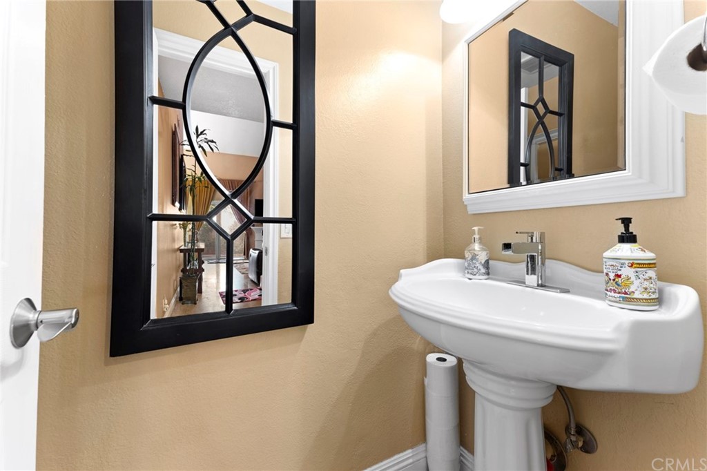 15 Calandria Irvine, CA 92620 - Photo 21 of 49