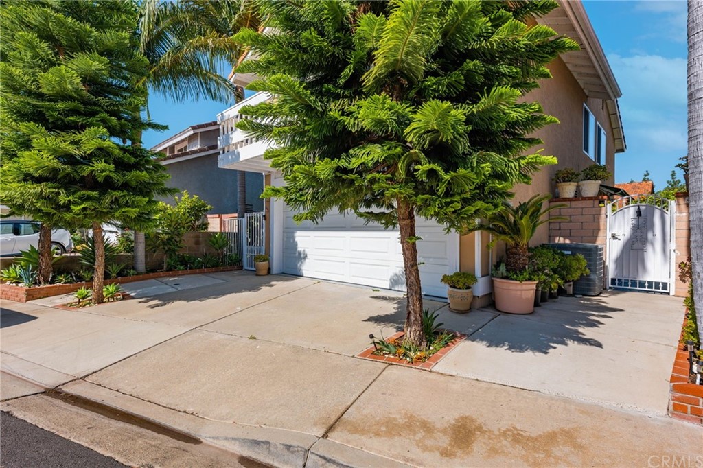 15 Calandria Irvine, CA 92620 - Photo 5 of 49