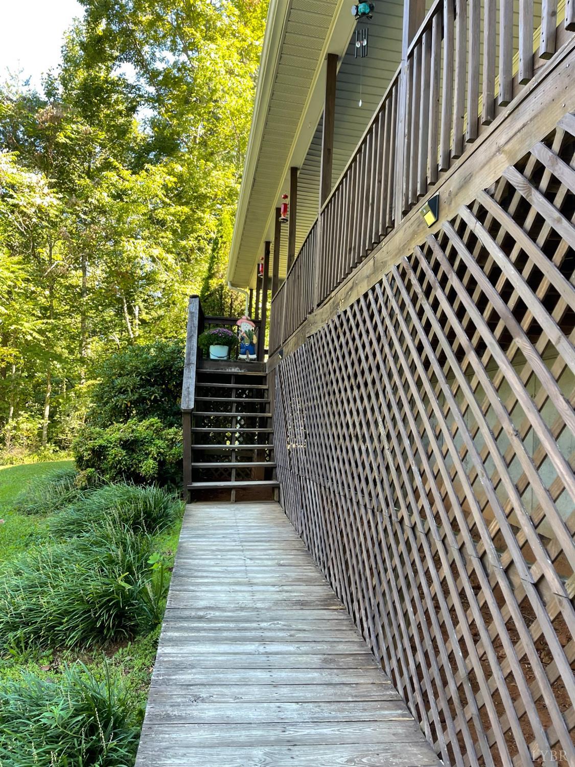 1234 Misty Ridge Lane Montvale, VA 24122 - Photo 6 of 52 Gallery Image 6