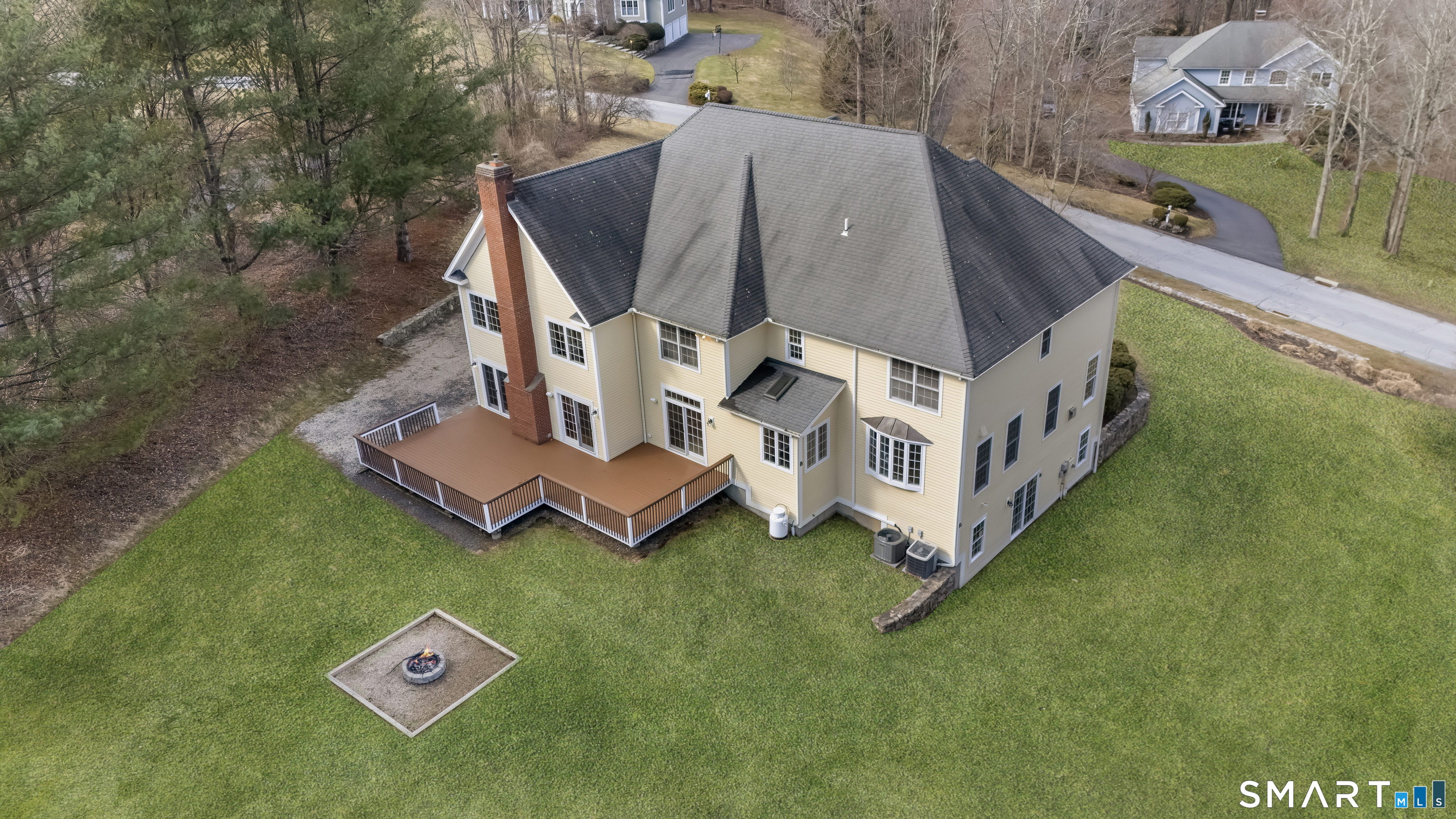 68 Charter Ridge Drive Newtown, CT 06482 - Photo 3 of 40