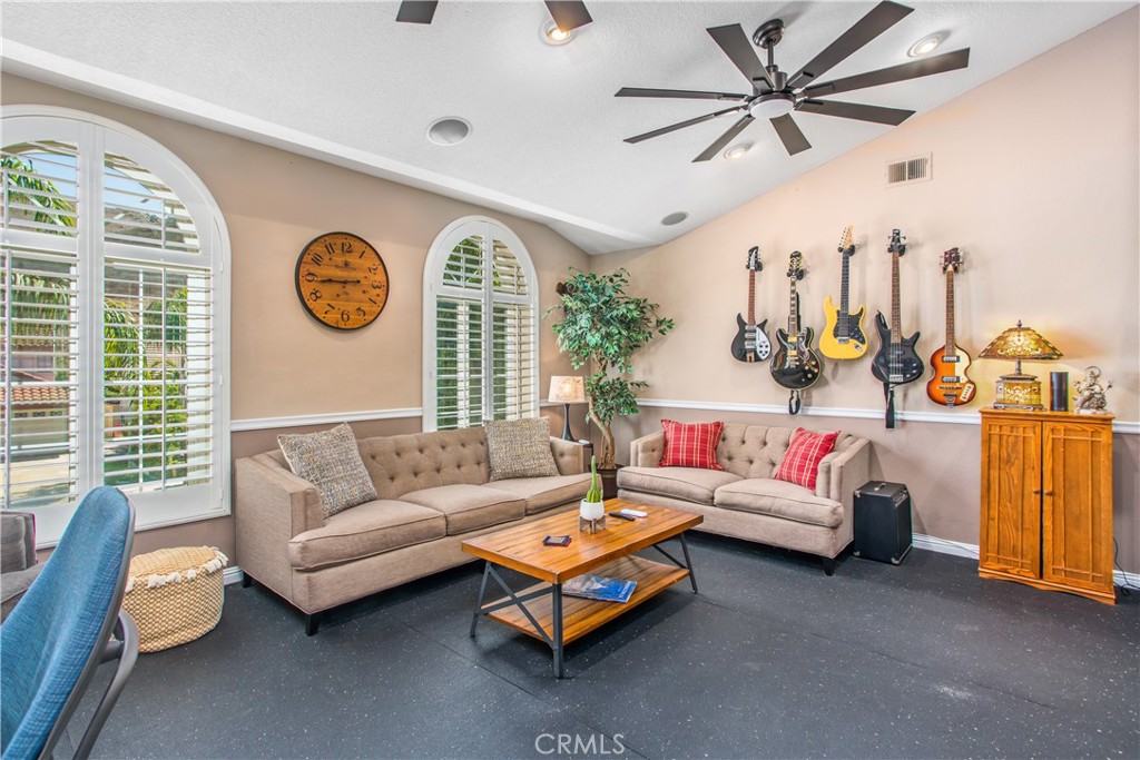 16455 Lake Knoll Parkway Riverside, CA 92503 - Photo 30 of 59 a living room with furniture and a large window