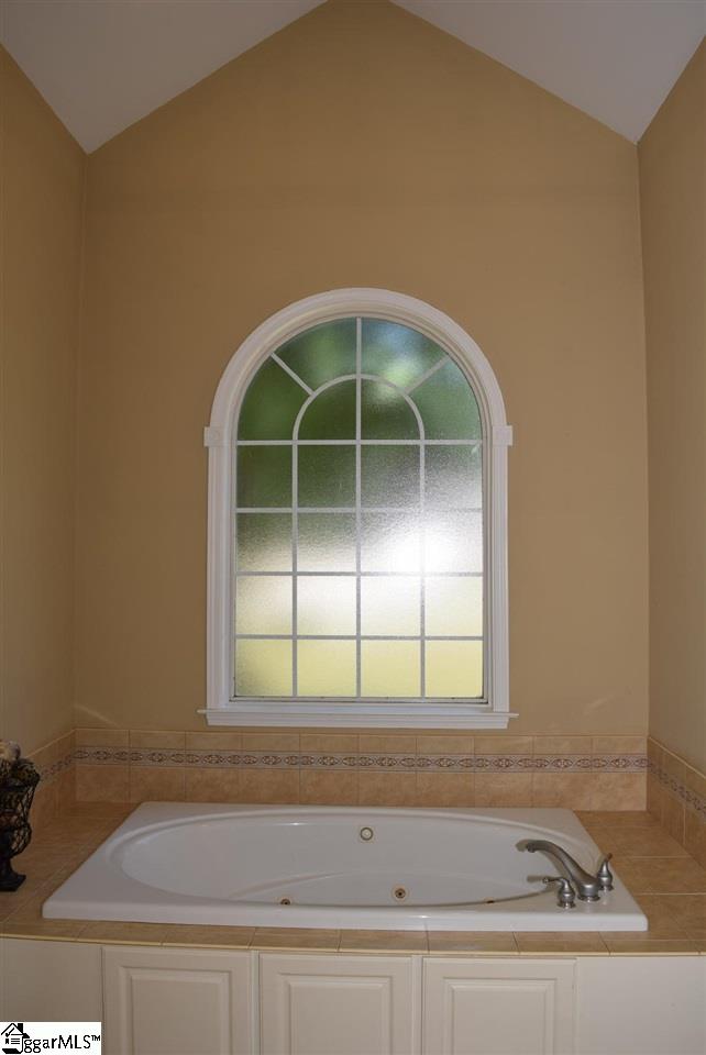 2404 Warriors Path Anderson, SC 29621 - Photo 20 of 36