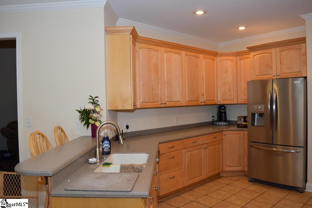 2404 Warriors Path Anderson, SC 29621 - Photo 8 of 36
