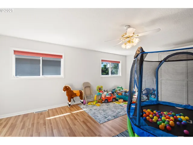 $810,000 | 4000 Southwest 30th Drive, Gresham, OR 97080