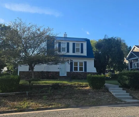 $109,900 | 625 West Broadway Street, Higginsville, MO 64037