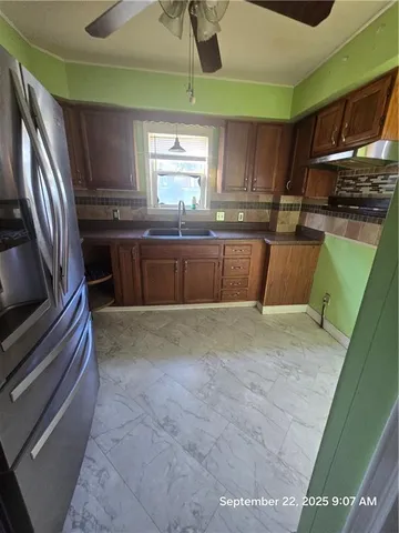 $109,900 | 625 West Broadway Street, Higginsville, MO 64037