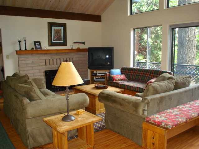 854 Golf Club Road Lake Almanor, CA 96137 - Photo 2 of 9