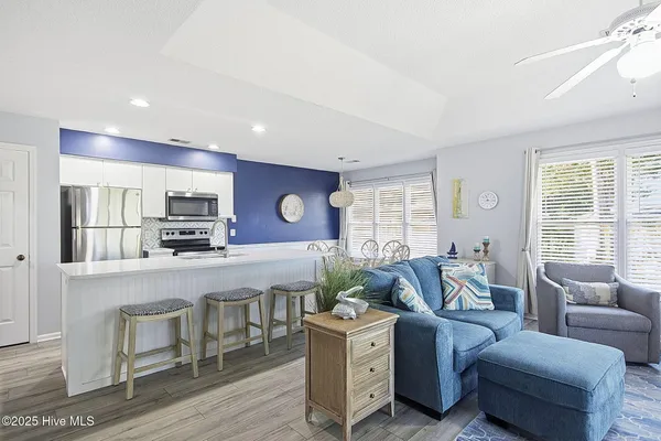 $280,000 | 223 Clubhouse Road, Unit 5, Sunset Beach, NC 28468