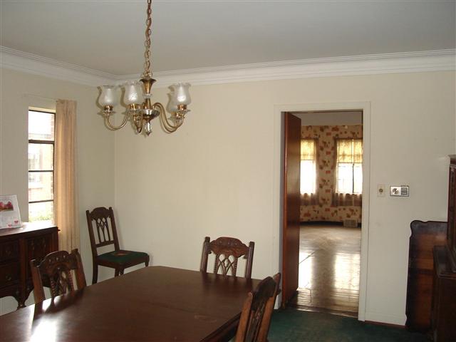 1055 Yorkshire Road Grosse Pointe, MI 48230 - Photo 8 of 28 31080020-7.JPG