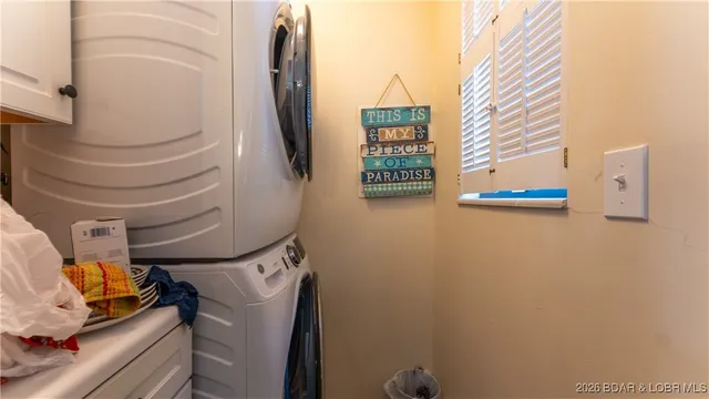 $384,900 | 274 Water's Edge Drive, Unit 2B, Lake Ozark, MO 65049