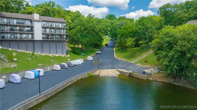 $384,900 | 274 Water's Edge Drive, Unit 2B, Lake Ozark, MO 65049