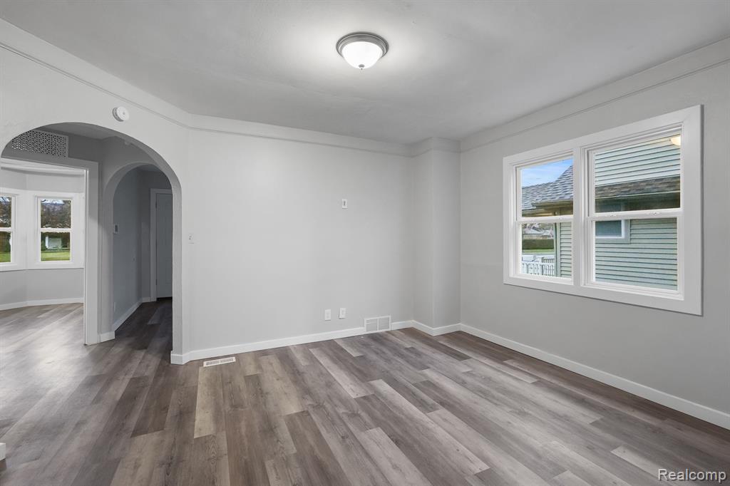 17690 Martin Road Roseville, MI 48066 - Photo 14 of 21 Gallery Image 14