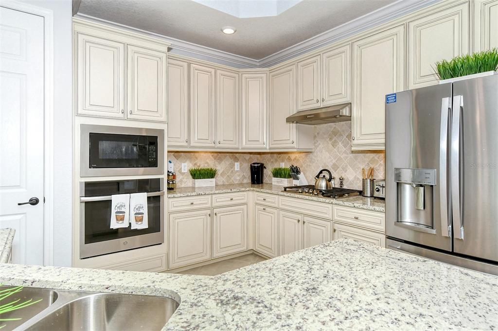 6026 Brandon Run Lakewood Ranch, FL 34211 - Photo 30 of 74