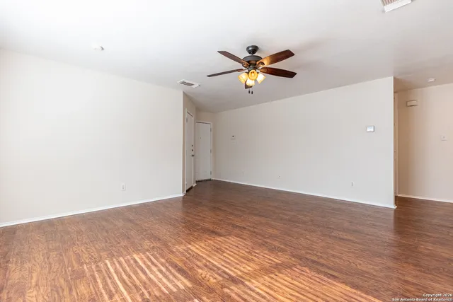 $1,425 | 2518 Paddle Creek, San Antonio, TX 78245