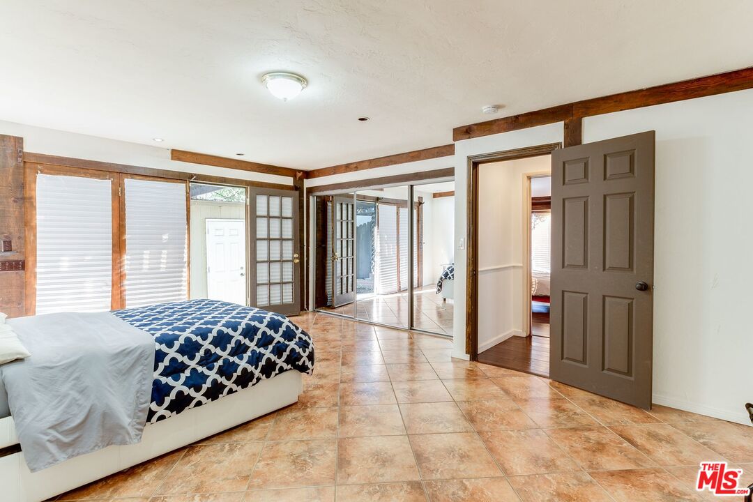 5150 Campo Road Woodland Hills, CA 91364 - Photo 20 of 53