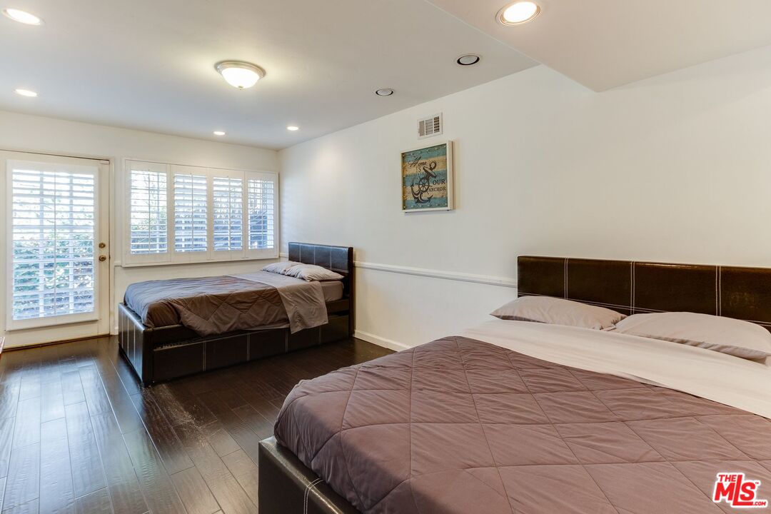 5150 Campo Road Woodland Hills, CA 91364 - Photo 22 of 53