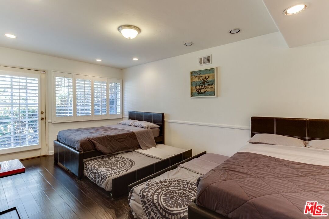 5150 Campo Road Woodland Hills, CA 91364 - Photo 24 of 53