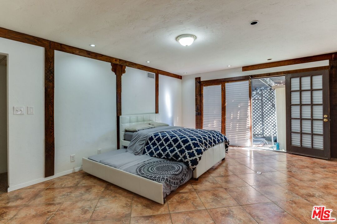 5150 Campo Road Woodland Hills, CA 91364 - Photo 25 of 53