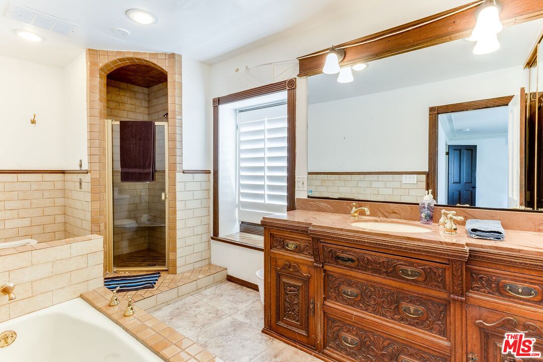 5150 Campo Road Woodland Hills, CA 91364 - Photo 30 of 53