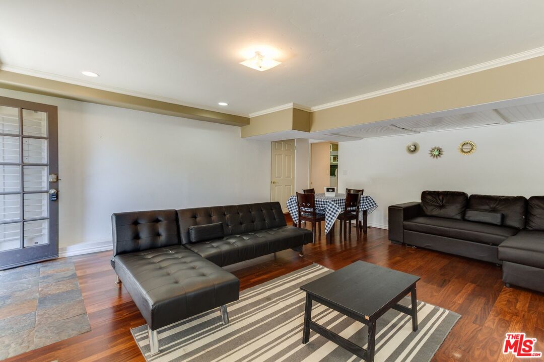 5150 Campo Road Woodland Hills, CA 91364 - Photo 33 of 53