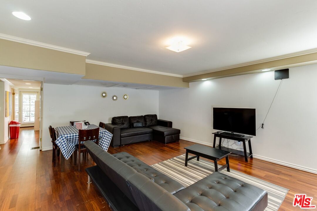 5150 Campo Road Woodland Hills, CA 91364 - Photo 34 of 53