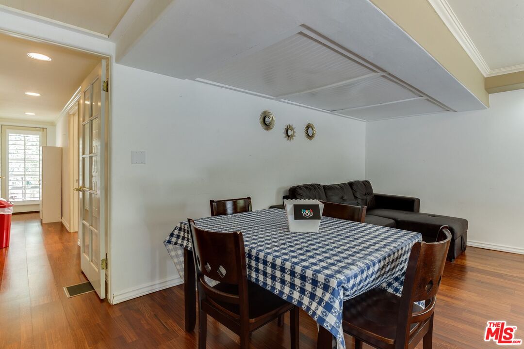 5150 Campo Road Woodland Hills, CA 91364 - Photo 38 of 53