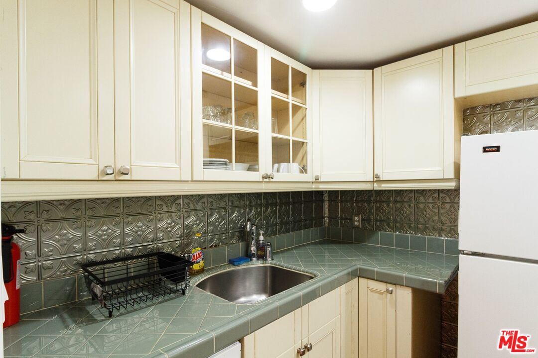 5150 Campo Road Woodland Hills, CA 91364 - Photo 41 of 53