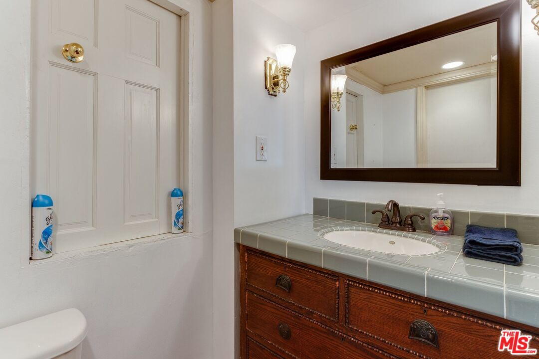5150 Campo Road Woodland Hills, CA 91364 - Photo 42 of 53