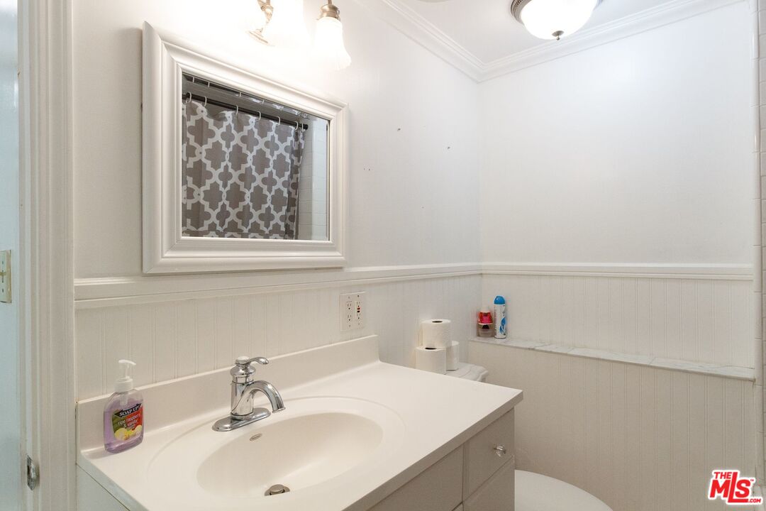 5150 Campo Road Woodland Hills, CA 91364 - Photo 46 of 53