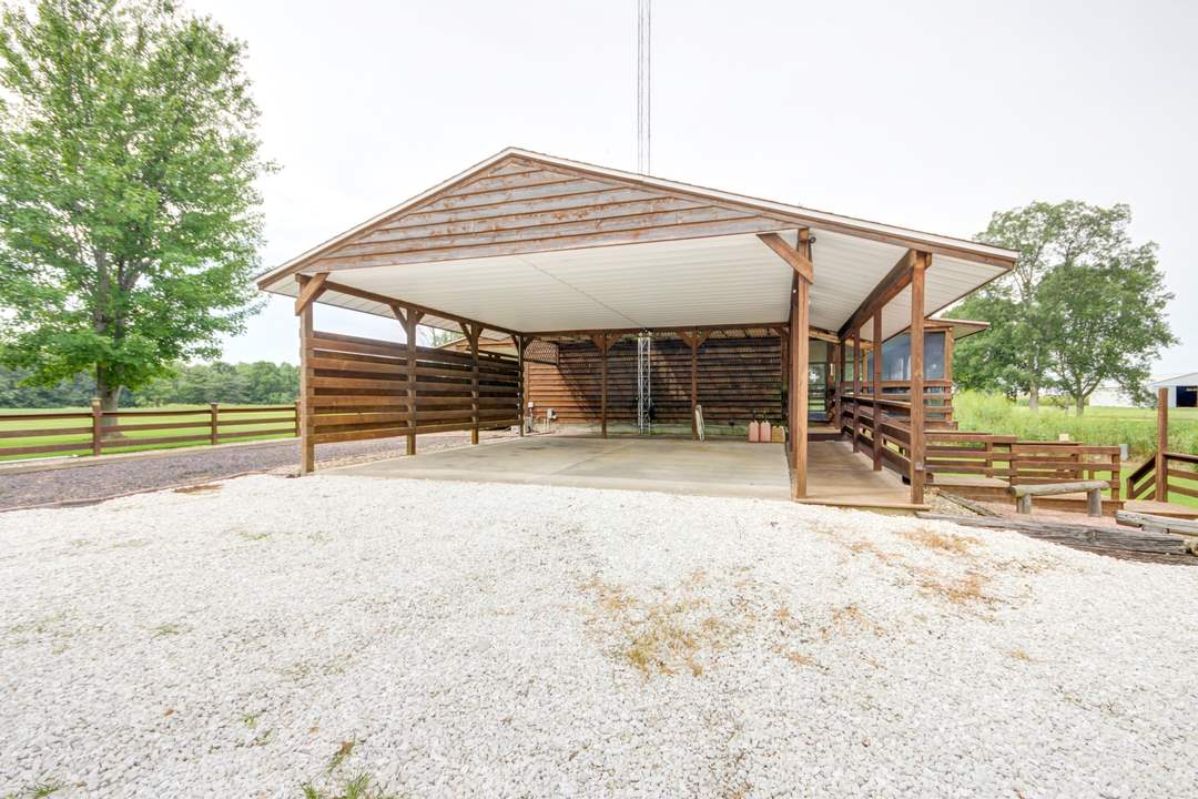 13438 Stamper Road Girard, IL 62640 - Photo 26 of 33