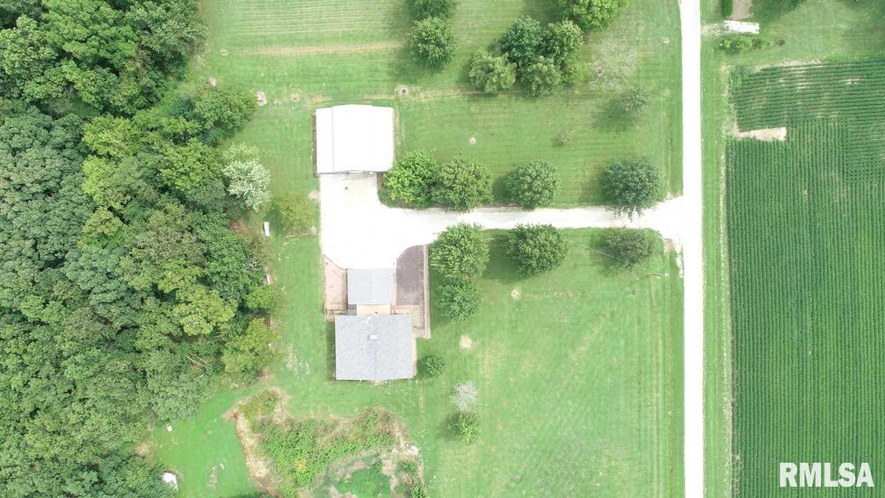 13438 Stamper Road Girard, IL 62640 - Photo 30 of 33