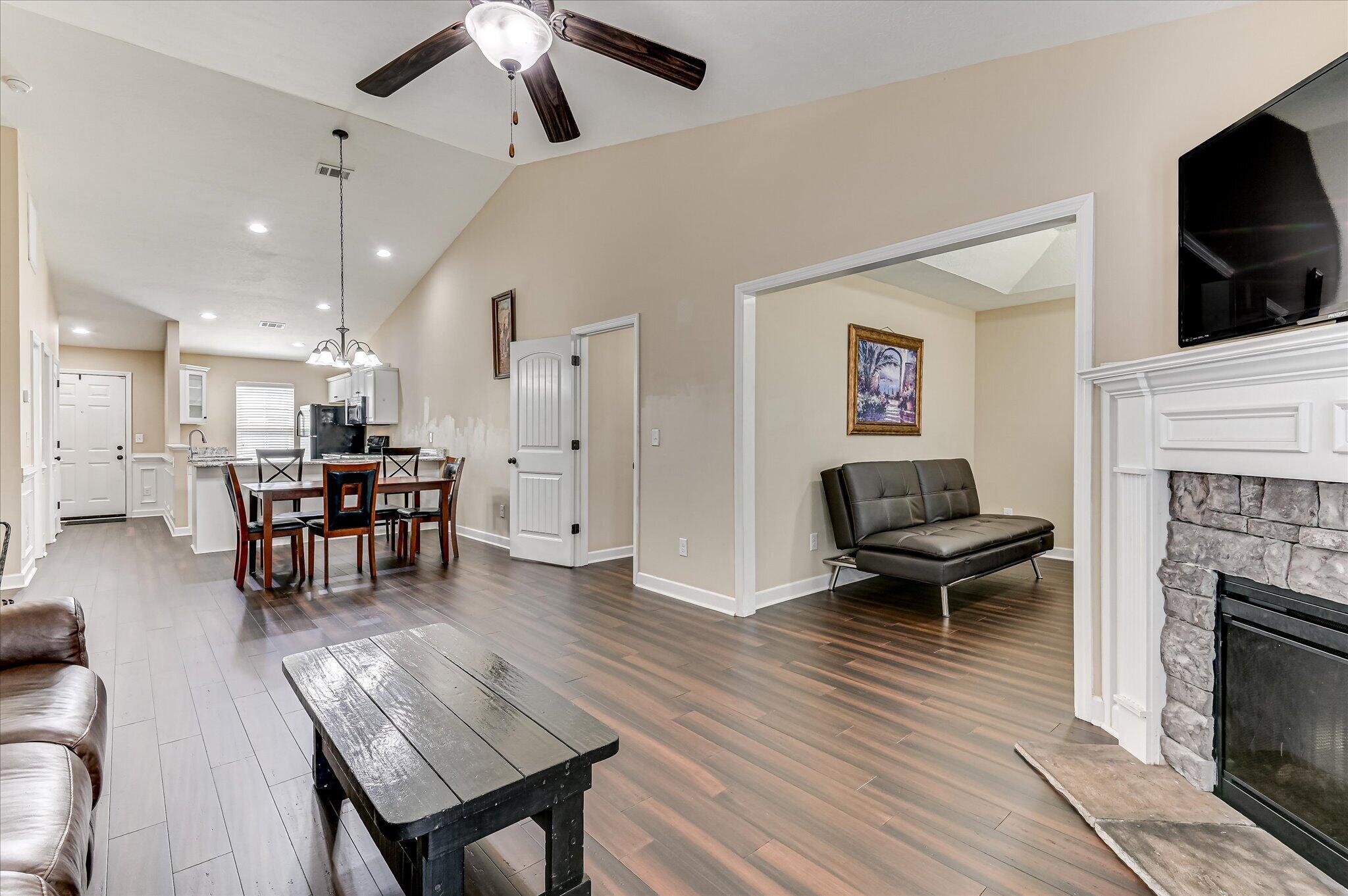 114 York Way Augusta, GA 30909 - Photo 8 of 31 10-110