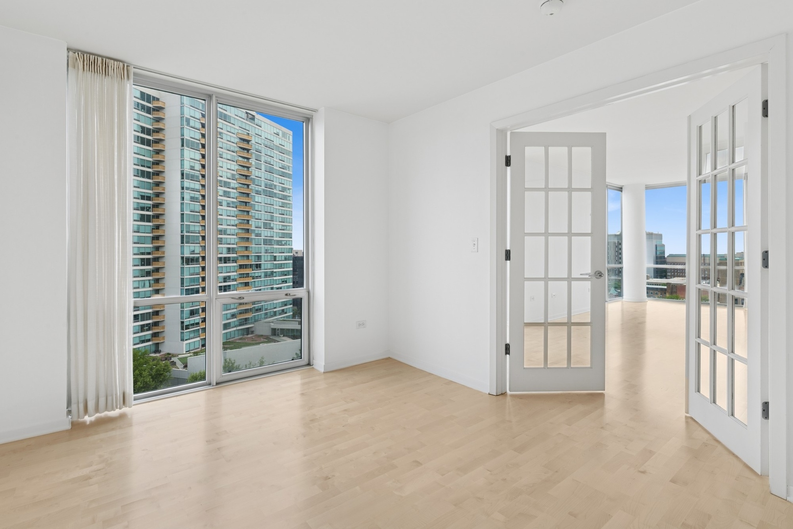 1640 Maple Avenue, Unit 1202 Evanston, IL 60201 - Photo 6 of 18