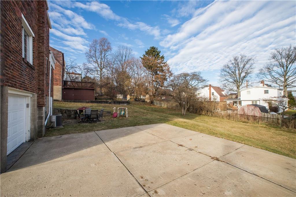 555 Old Farm Road Pittsburgh, PA 15234 - Photo 23 of 24