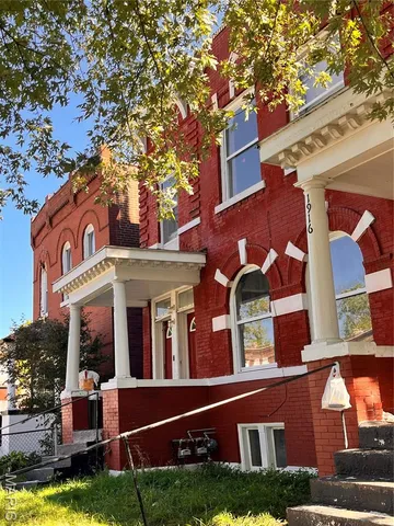 $1,200 | 1916 Arlington Avenue, St. Louis, MO 63112
