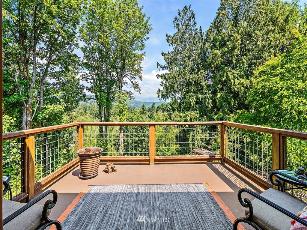 4818 Lake Alice Road Southeast Fall City, WA 98024 - Photo 12 of 25 Gallery Image 12