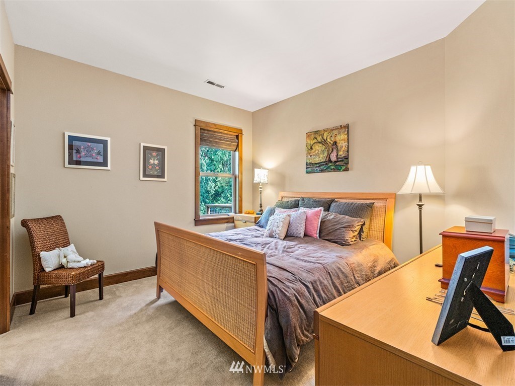 4818 Lake Alice Road Southeast Fall City, WA 98024 - Photo 16 of 25 Gallery Image 16