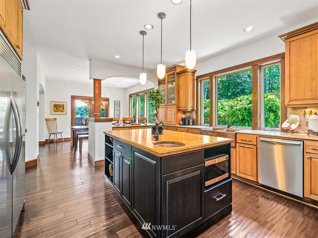 4818 Lake Alice Road Southeast Fall City, WA 98024 - Photo 7 of 25 Gallery Image 7